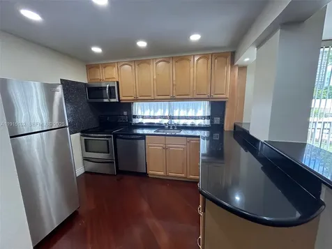 17011 N Bay Road Sunny Isles Beach FL 33160