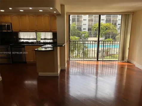 17011 N Bay Road Sunny Isles Beach FL 33160