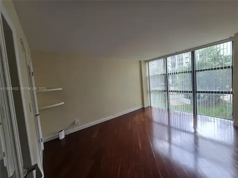 17011 N Bay Road Sunny Isles Beach FL 33160