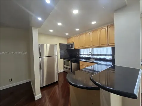 17011 N Bay Road Sunny Isles Beach FL 33160