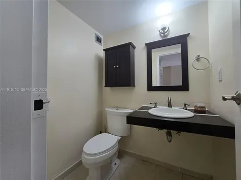 17011 N Bay Road Sunny Isles Beach FL 33160
