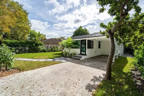 5220 SW 6 Street Miami FL 33134