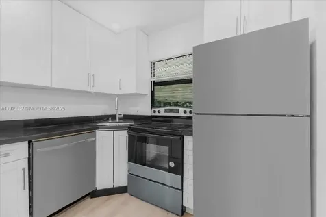 5220 SW 6 Street Miami FL 33134