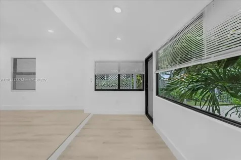 5220 SW 6 Street Miami FL 33134