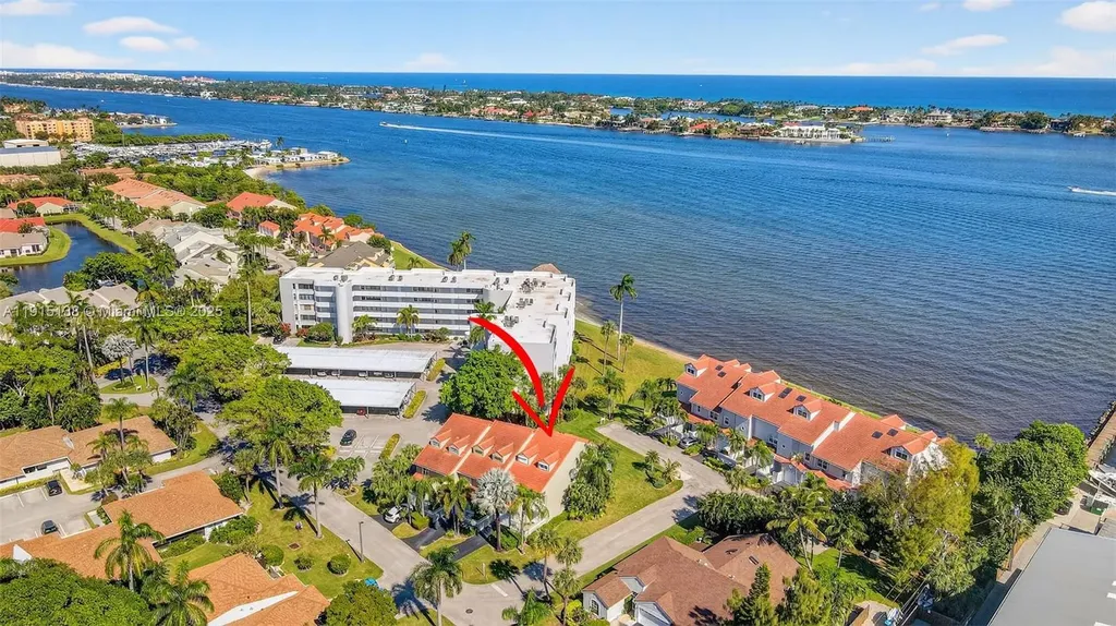 38 S Lakeshore Drive Hypoluxo FL 33462