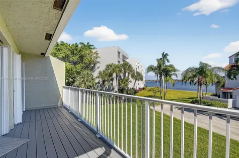 38 S Lakeshore Drive Hypoluxo FL 33462