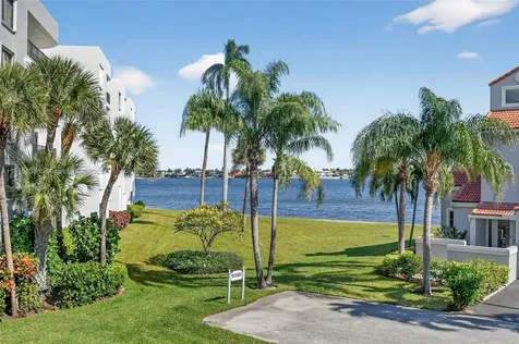 38 S Lakeshore Drive Hypoluxo FL 33462