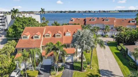 38 S Lakeshore Drive Hypoluxo FL 33462
