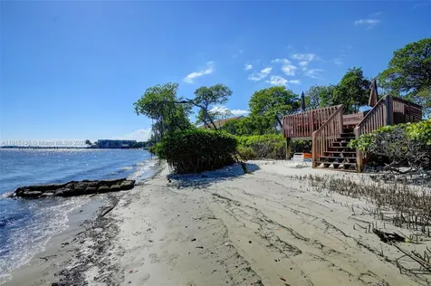 38 S Lakeshore Drive Hypoluxo FL 33462