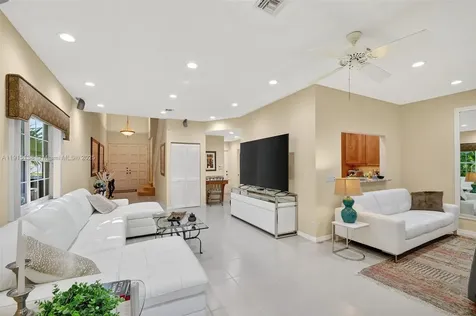 38 S Lakeshore Drive Hypoluxo FL 33462