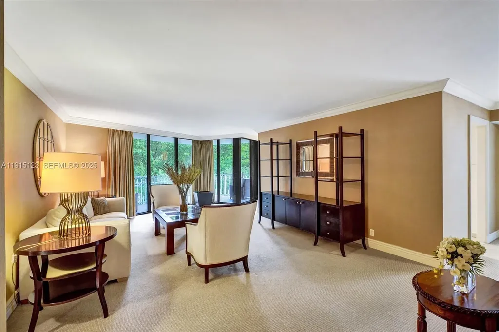 2000 Towerside Terrace Miami FL 33138