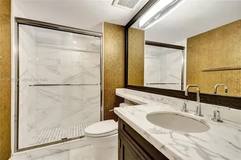 2000 Towerside Terrace Miami FL 33138