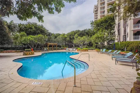 2000 Towerside Terrace Miami FL 33138