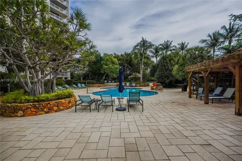 2000 Towerside Terrace Miami FL 33138