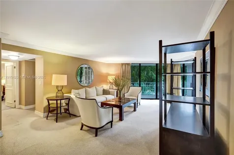 2000 Towerside Terrace Miami FL 33138
