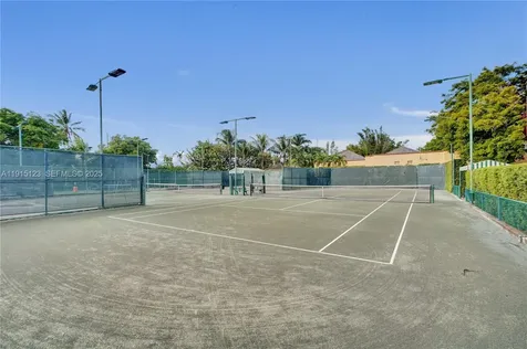2000 Towerside Terrace Miami FL 33138