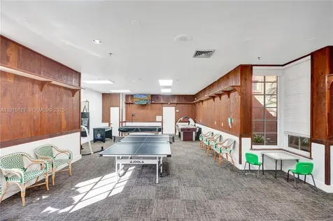 2000 Towerside Terrace Miami FL 33138
