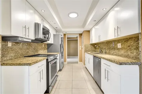 2000 Towerside Terrace Miami FL 33138