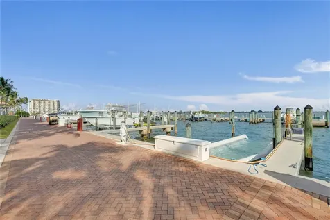2000 Towerside Terrace Miami FL 33138