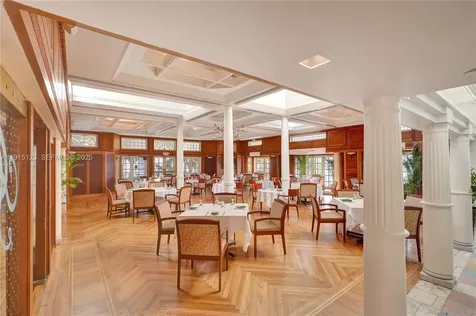 2000 Towerside Terrace Miami FL 33138