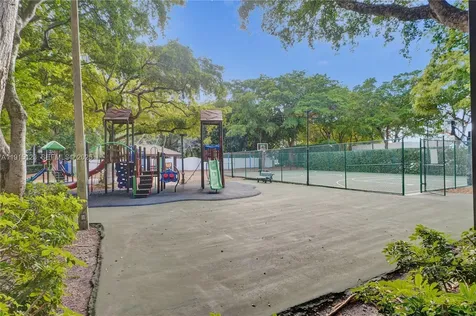 2000 Towerside Terrace Miami FL 33138