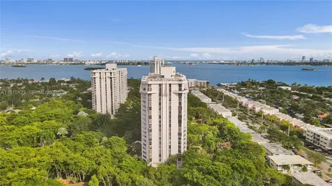 2000 Towerside Terrace Miami FL 33138