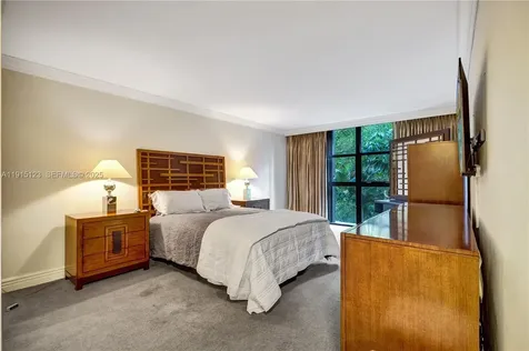 2000 Towerside Terrace Miami FL 33138