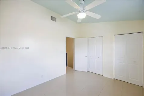8325 Fairway Road Sunrise FL 33351