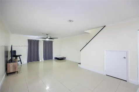 8325 Fairway Road Sunrise FL 33351