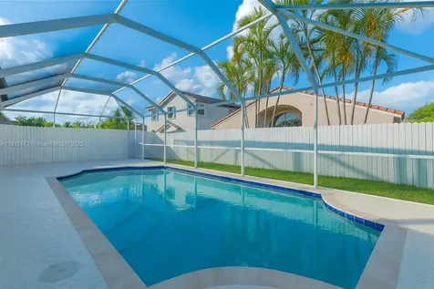 18337 SW 4th Street Pembroke Pines FL 33029