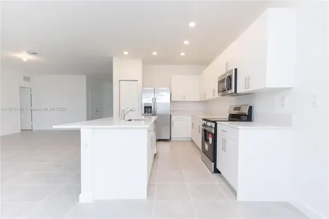 2636 SE 8th Court Homestead FL 33035