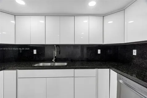 825 Brickell Bay Drive Miami FL 33131