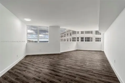 825 Brickell Bay Drive Miami FL 33131
