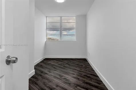 825 Brickell Bay Drive Miami FL 33131