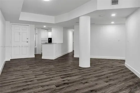 825 Brickell Bay Drive Miami FL 33131