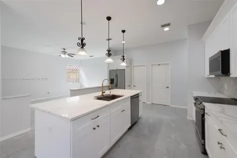 2101 Oakmont Terrace Coral Springs FL 33071