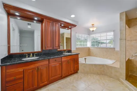 2101 Oakmont Terrace Coral Springs FL 33071