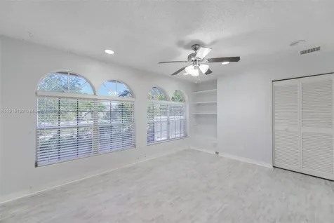 2101 Oakmont Terrace Coral Springs FL 33071
