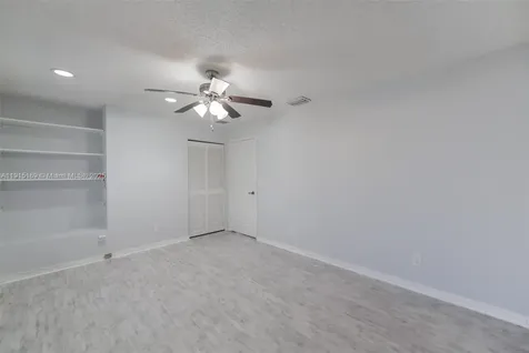 2101 Oakmont Terrace Coral Springs FL 33071