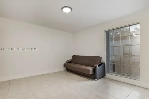 10748 N Kendall Drive Miami FL 33176