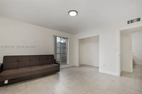 10748 N Kendall Drive Miami FL 33176