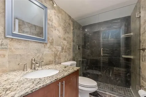 10748 N Kendall Drive Miami FL 33176