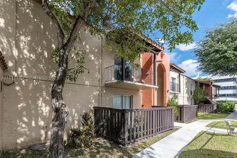 10748 N Kendall Drive Miami FL 33176