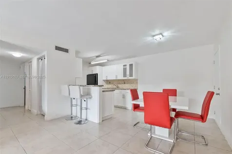 10748 N Kendall Drive Miami FL 33176