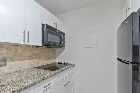 10748 N Kendall Drive Miami FL 33176