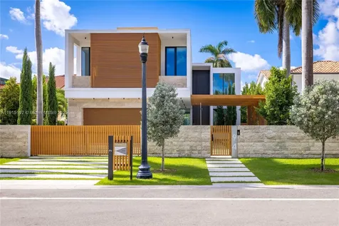 94 S Hibiscus Drive Miami Beach FL 33139