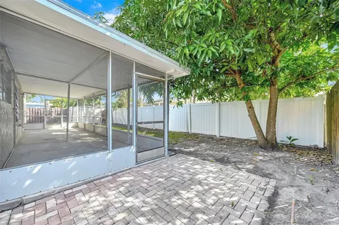 9180 SW 55th Street Cooper City FL 33328