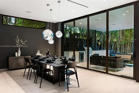 77 SW 18th Terrace Miami FL 33129