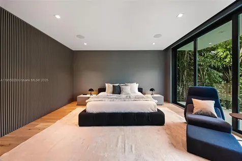 77 SW 18th Terrace Miami FL 33129