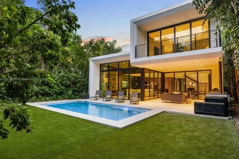 77 SW 18th Terrace Miami FL 33129